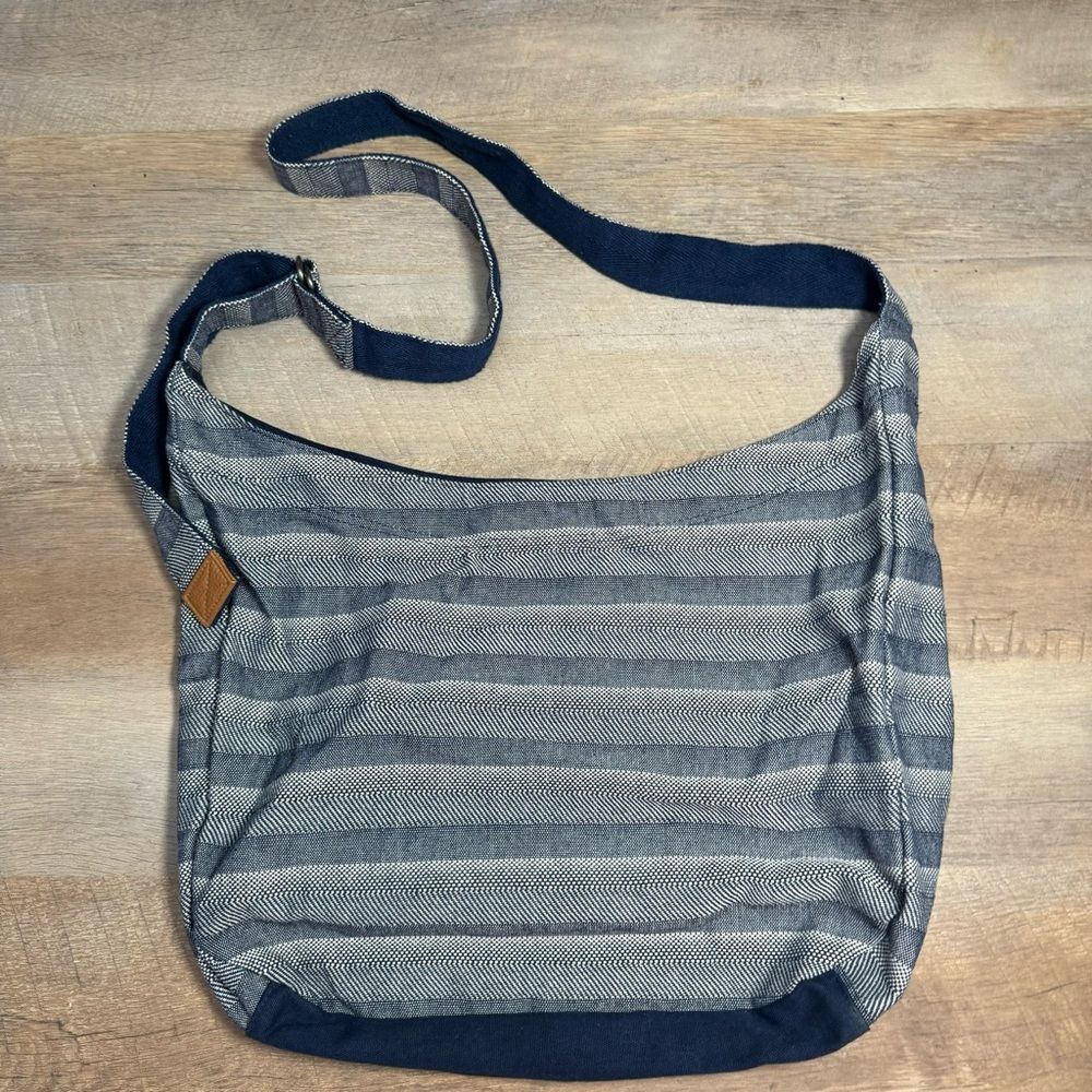Thirty One Retro Metro Hobo Crossbody Bag/Purse in Woven Stripe Pattern